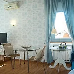 Residenza Echia *
